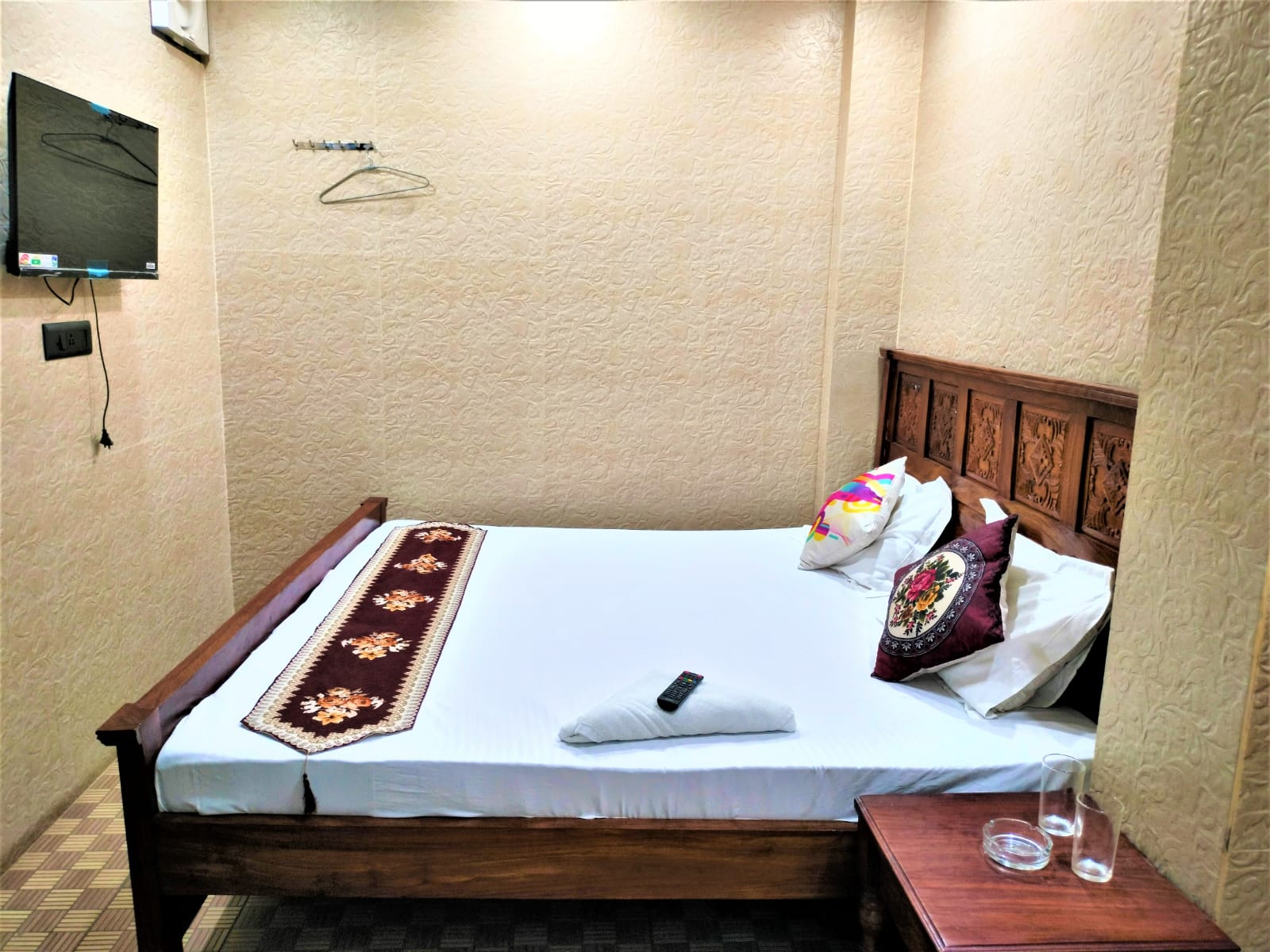 192677a9-0d91-42d7-a2ec-d5d7c543a243